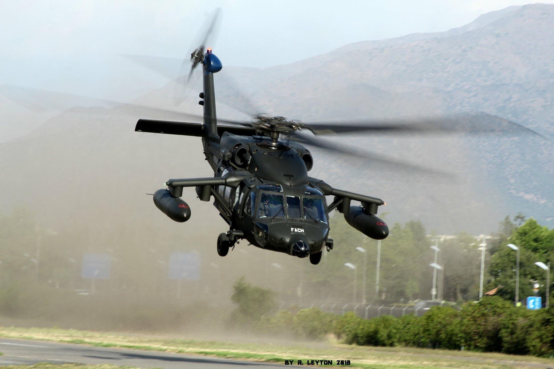 Filipina Terima Helikopter Sikorsky S-70i "Black Hawk" - Defence