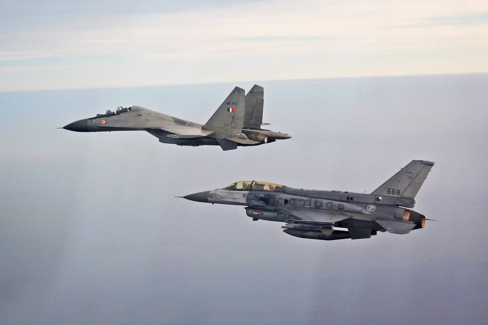 F-16