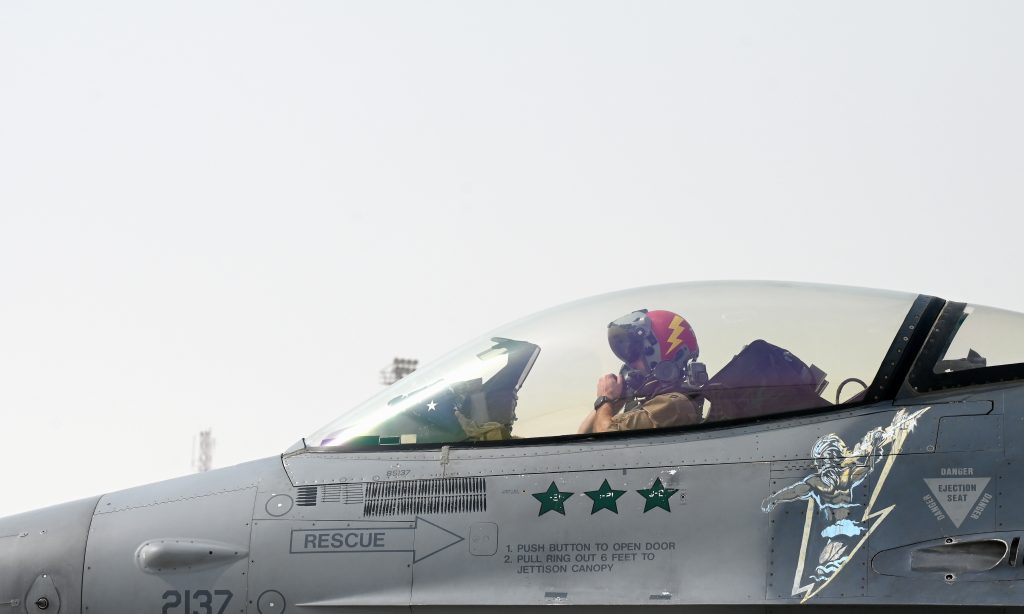 F-16