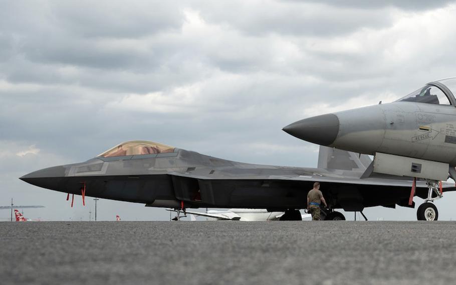 F-22