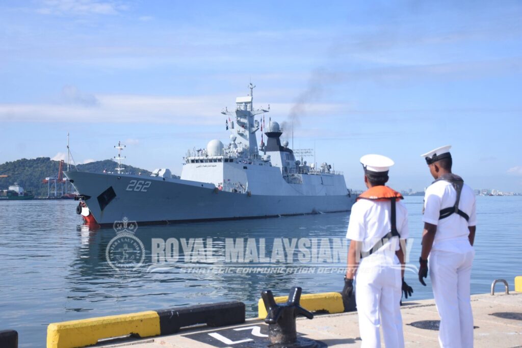 PNS Taimur