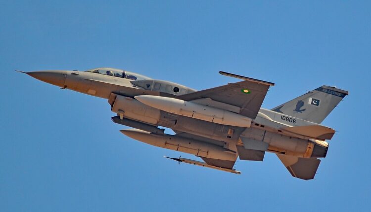 Pakistan F-16