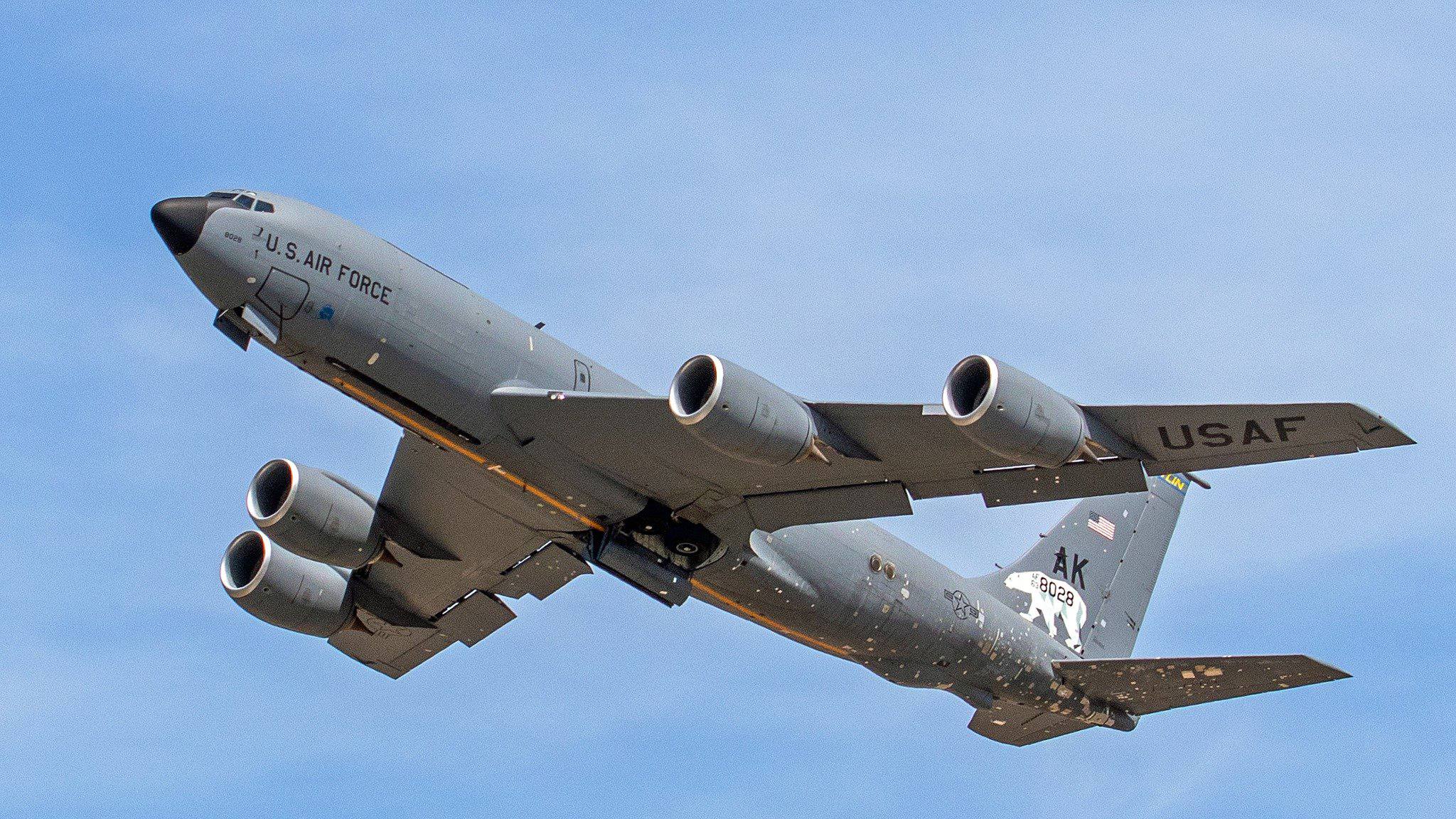 KC-135