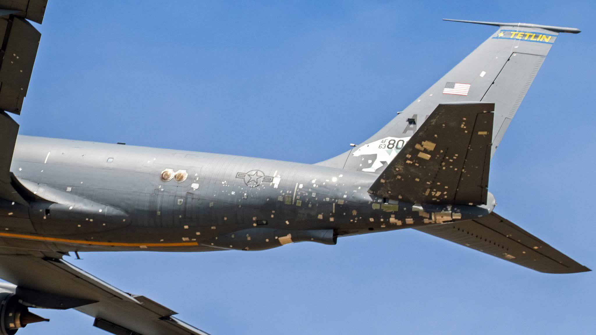 KC-135