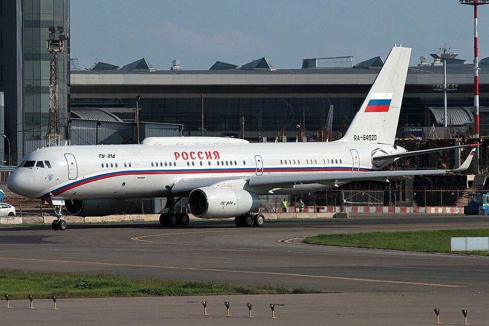 Tu-214PU Airborne Command Post